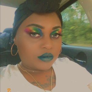 Meet your Posher, Deondra